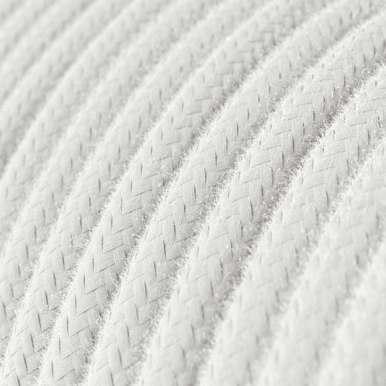 Visilica s tekstilnim kabelom i monokromatskim metalnim detaljima - Proizvedeno u Italiji