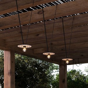 Maioliche' parangal Lumet sistem s 10 m tekstilnog kabela, 3 držača svjetiljki sa sjenilima, crnom kukom i utikačem