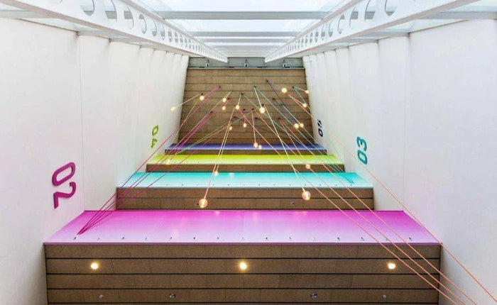 Una banca dallo spirito colorful - Creative Cables