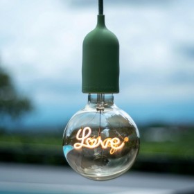 Svjetiljka koja isijava ljubav